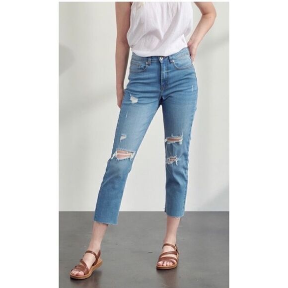 MUSELOOKS High Rise Distressed Raw Hem Cropped Jeans, Size Small - Picture 3 of 14